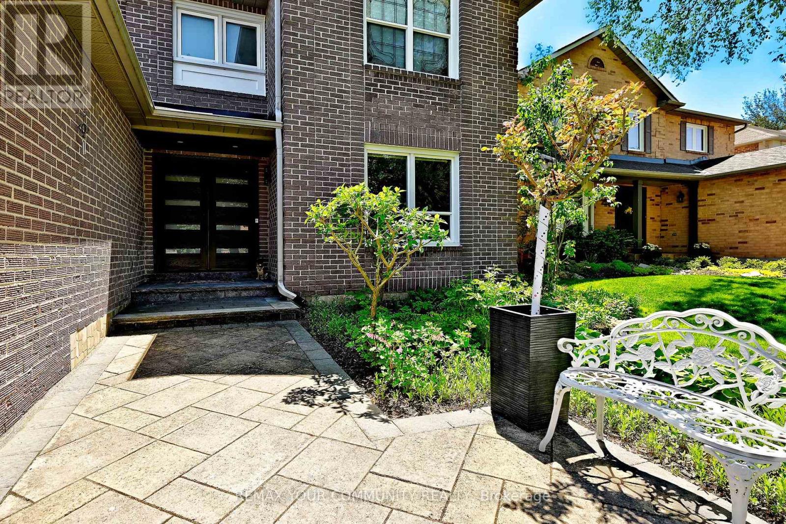 48 Haskell Crescent, Aurora, Ontario  L4G 5T3 - Photo 2 - N13222016