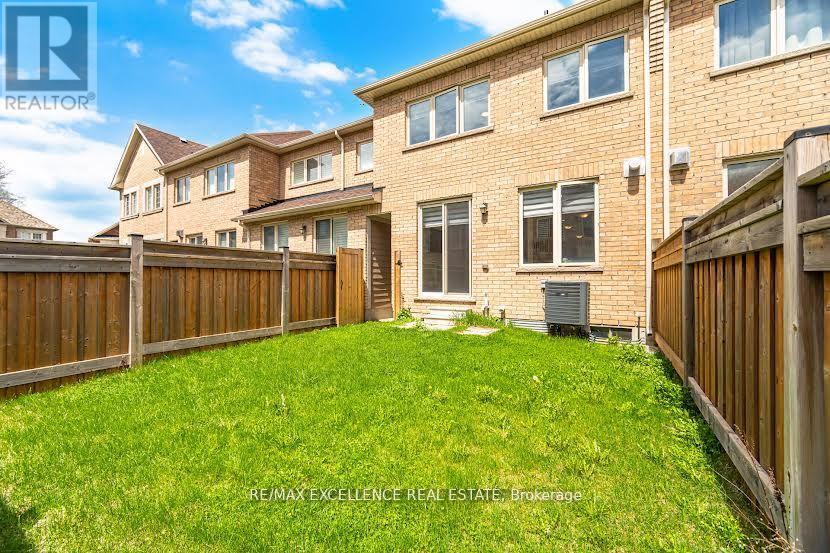 67 Drizzel Crescent, Richmond Hill, Ontario  L4E 1G8 - Photo 35 - N13222040