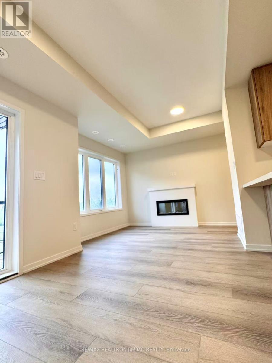 109 Matawin Lane, Richmond Hill, Ontario  L4B 0H7 - Photo 10 - N13222088