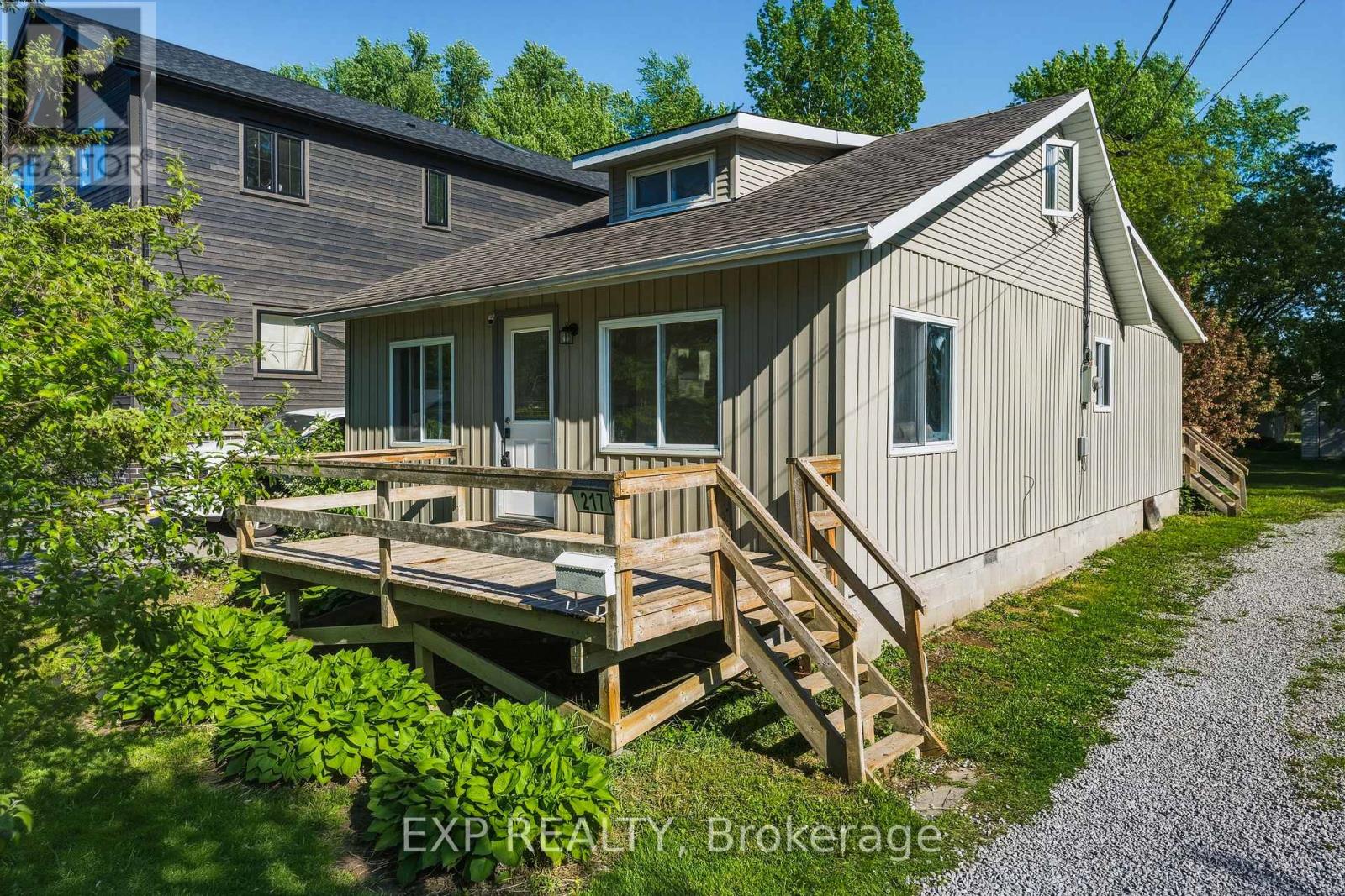217 BAYVIEW AVENUE, Georgina, Ontario