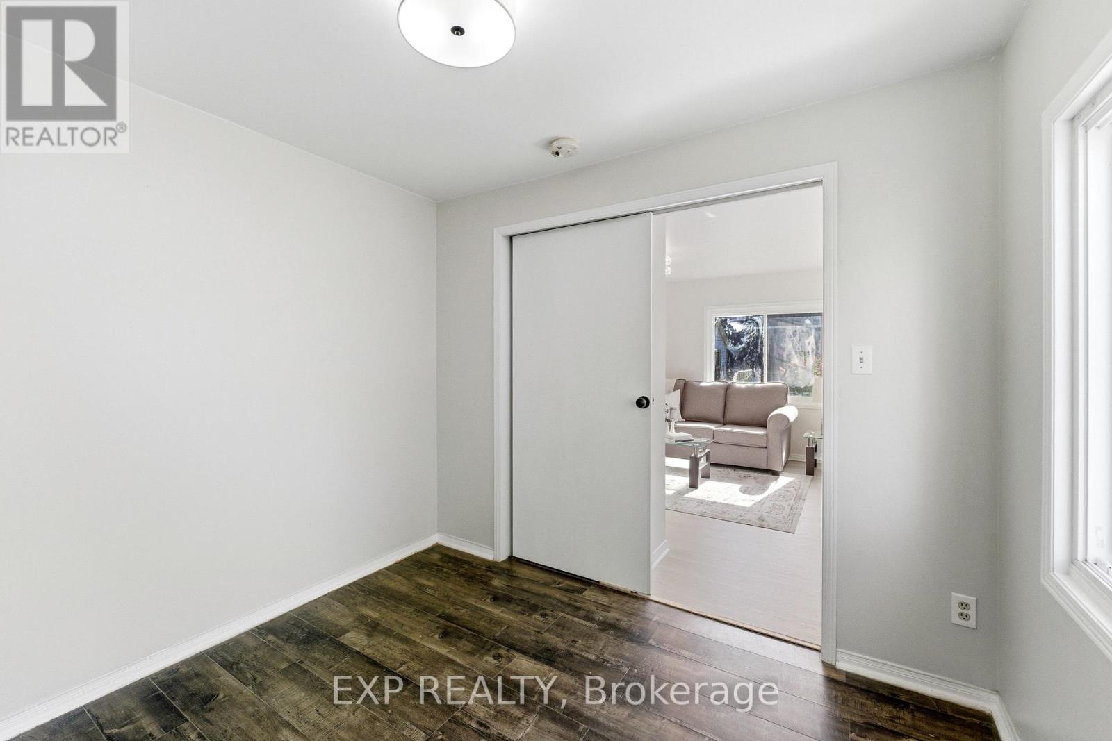 217 Bayview Avenue, Georgina, Ontario  L4P 2T3 - Photo 11 - N13222156