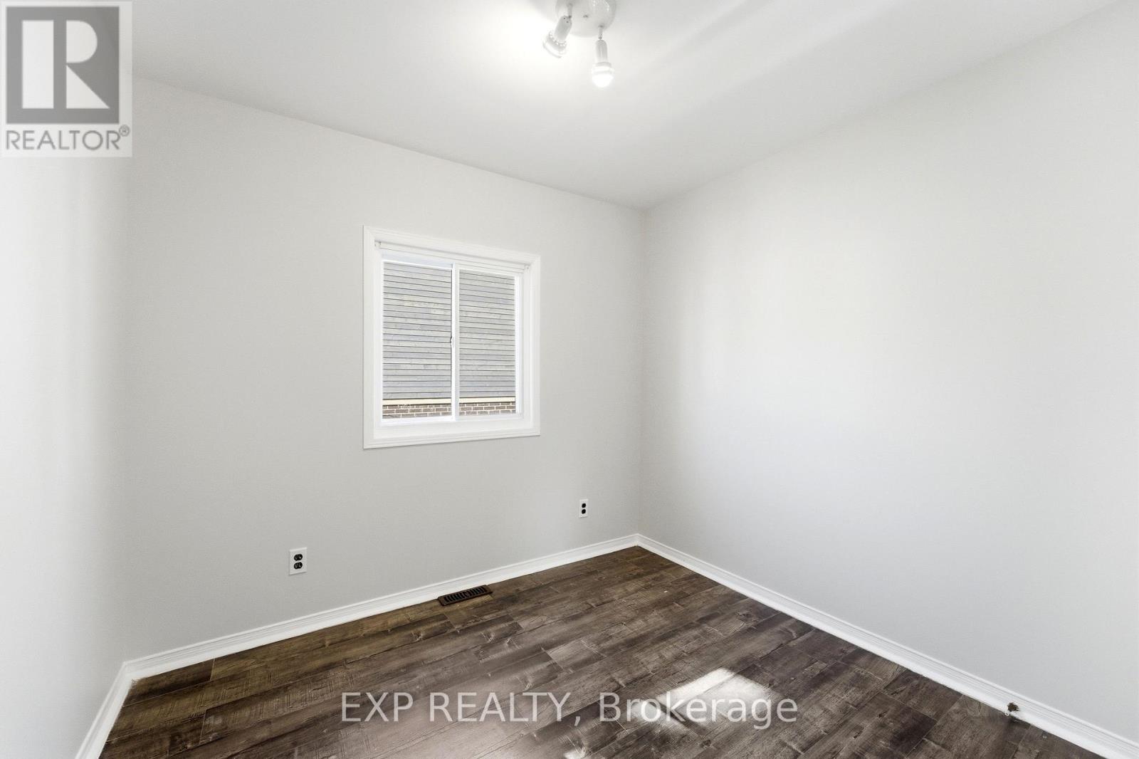 217 Bayview Avenue, Georgina, Ontario  L4P 2T3 - Photo 23 - N13222156