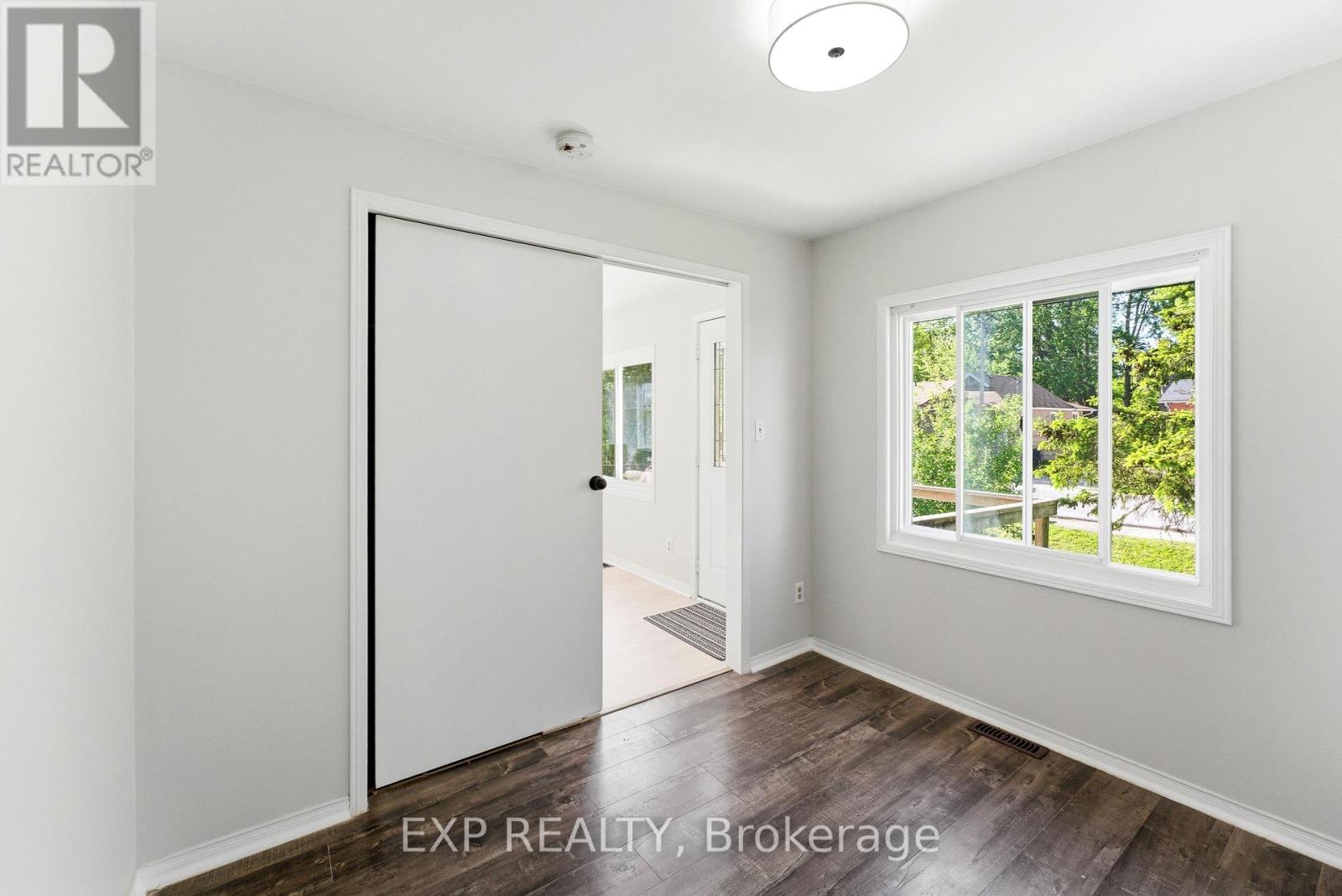 217 Bayview Avenue, Georgina, Ontario  L4P 2T3 - Photo 26 - N13222156