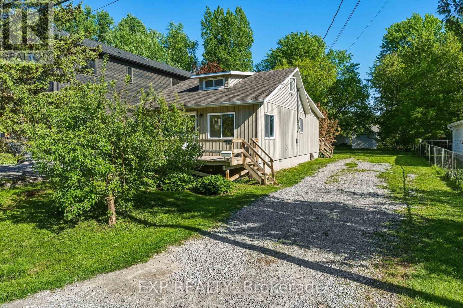 217 Bayview Avenue, Georgina, Ontario  L4P 2T3 - Photo 3 - N13222156