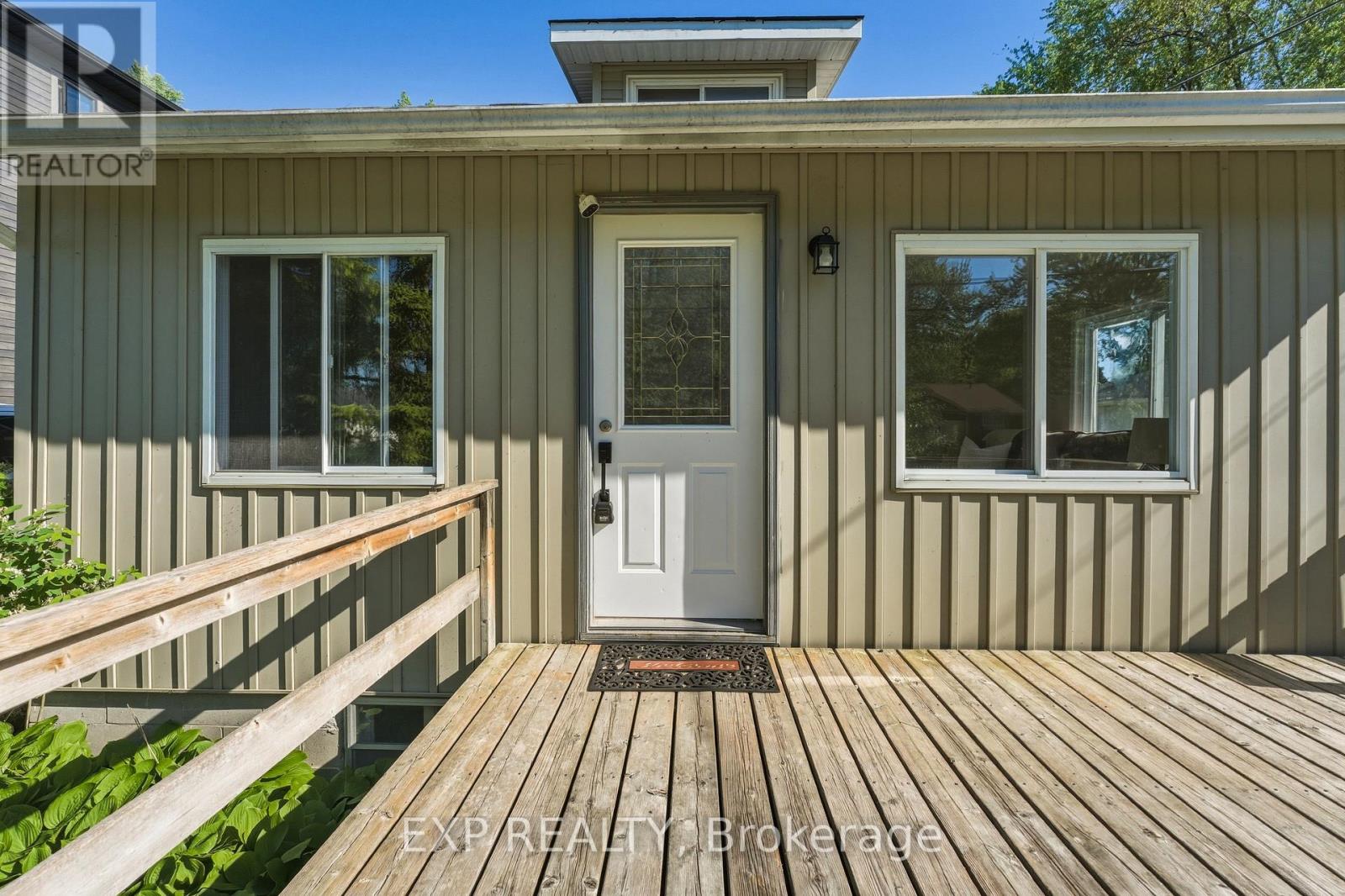 217 Bayview Avenue, Georgina, Ontario  L4P 2T3 - Photo 5 - N13222156
