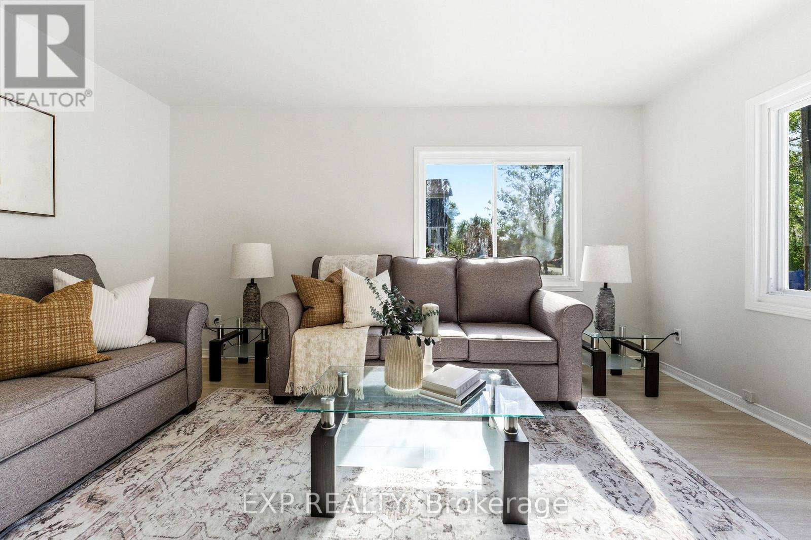 217 Bayview Avenue, Georgina, Ontario  L4P 2T3 - Photo 7 - N13222156