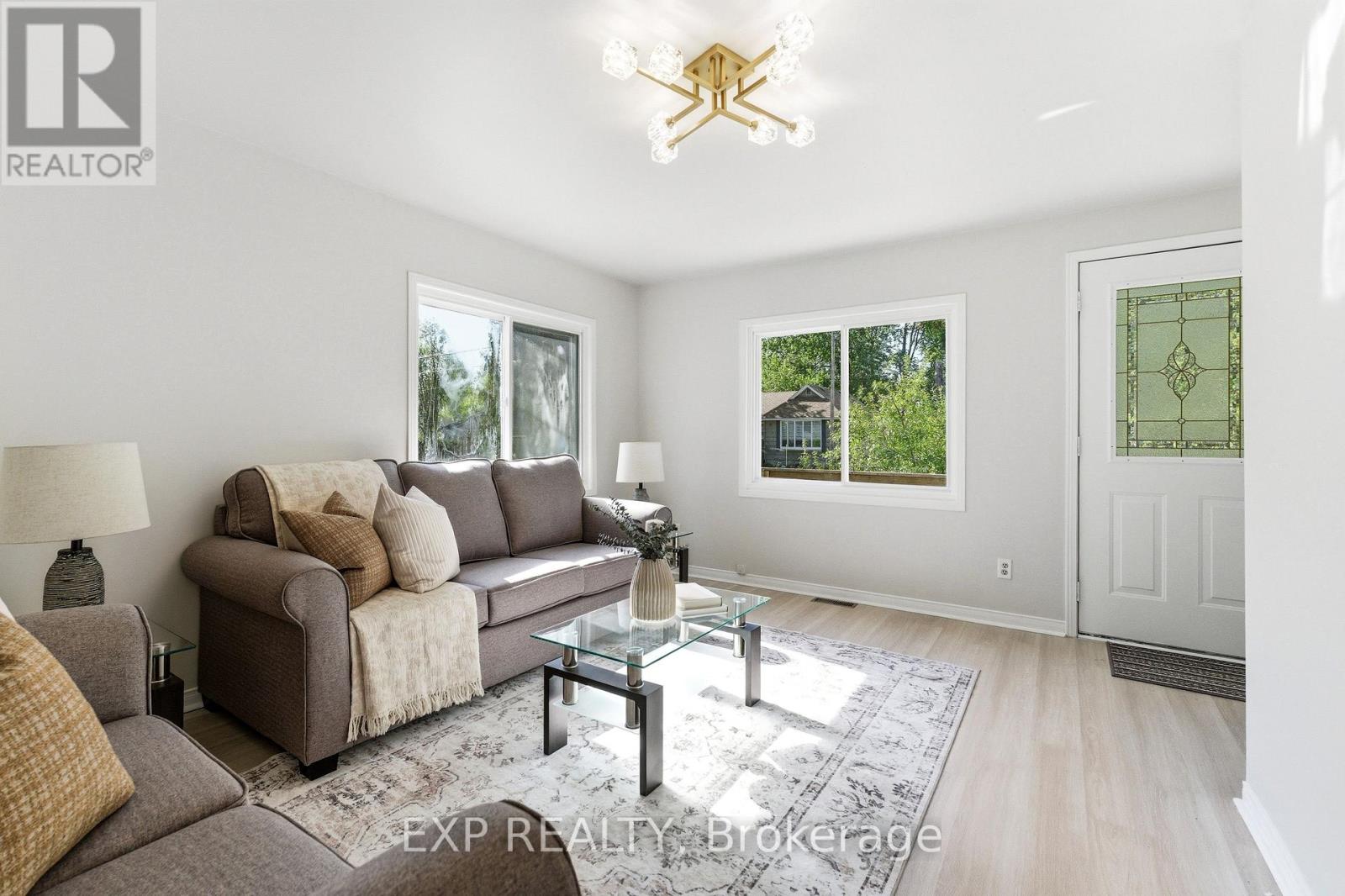 217 Bayview Avenue, Georgina, Ontario  L4P 2T3 - Photo 9 - N13222156
