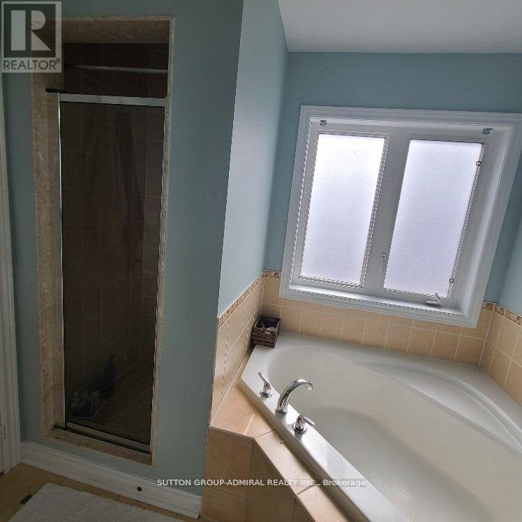 111 Maple Valley Road, Vaughan, Ontario  L6A 0Y1 - Photo 21 - N13222158