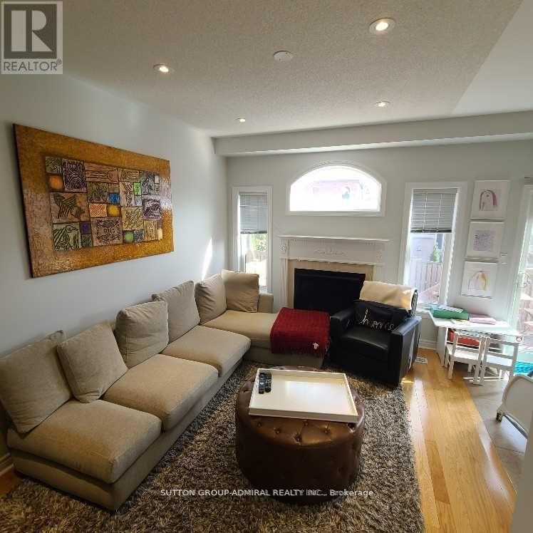 111 Maple Valley Road, Vaughan, Ontario  L6A 0Y1 - Photo 5 - N13222158