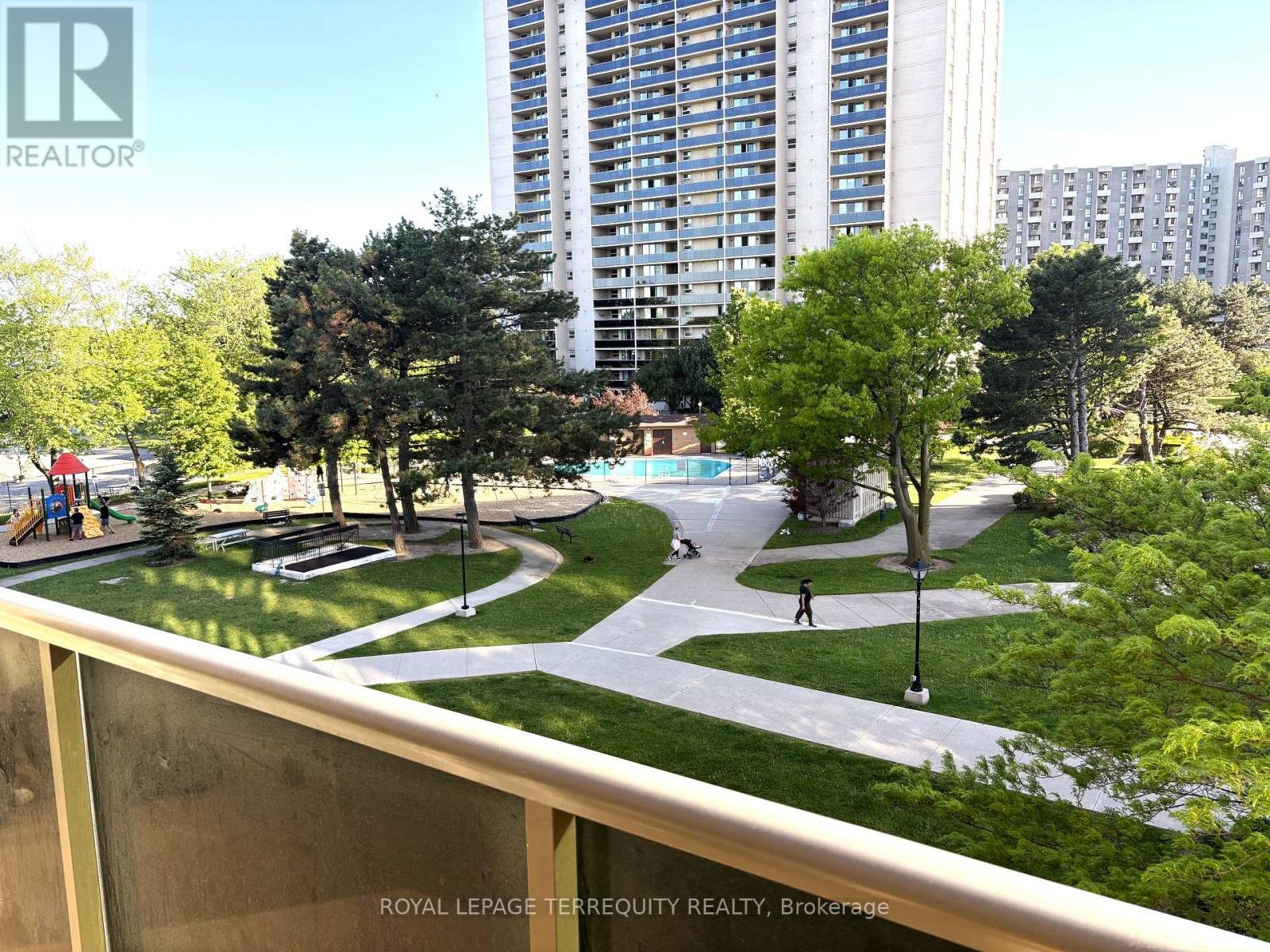 410 - 812 Burnhamthorpe Road, Toronto, Ontario  M9C 4W1 - Photo 15 - W12771472