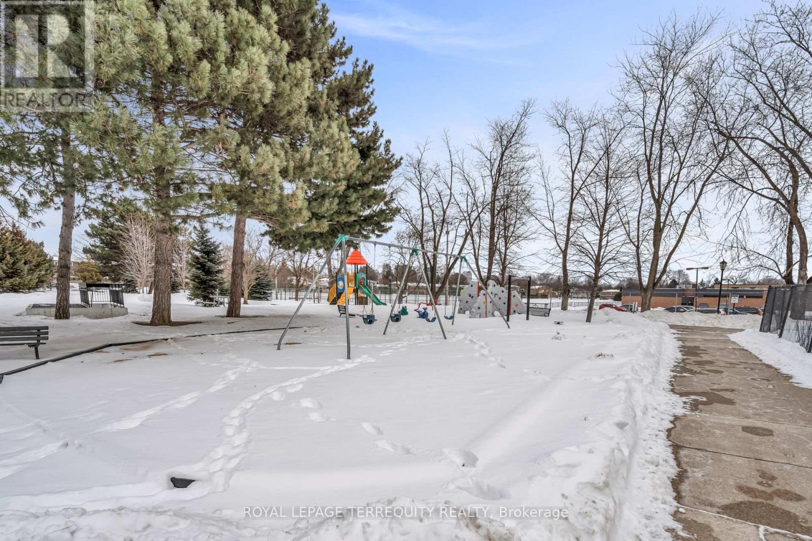 410 - 812 Burnhamthorpe Road, Toronto, Ontario  M9C 4W1 - Photo 37 - W12771472