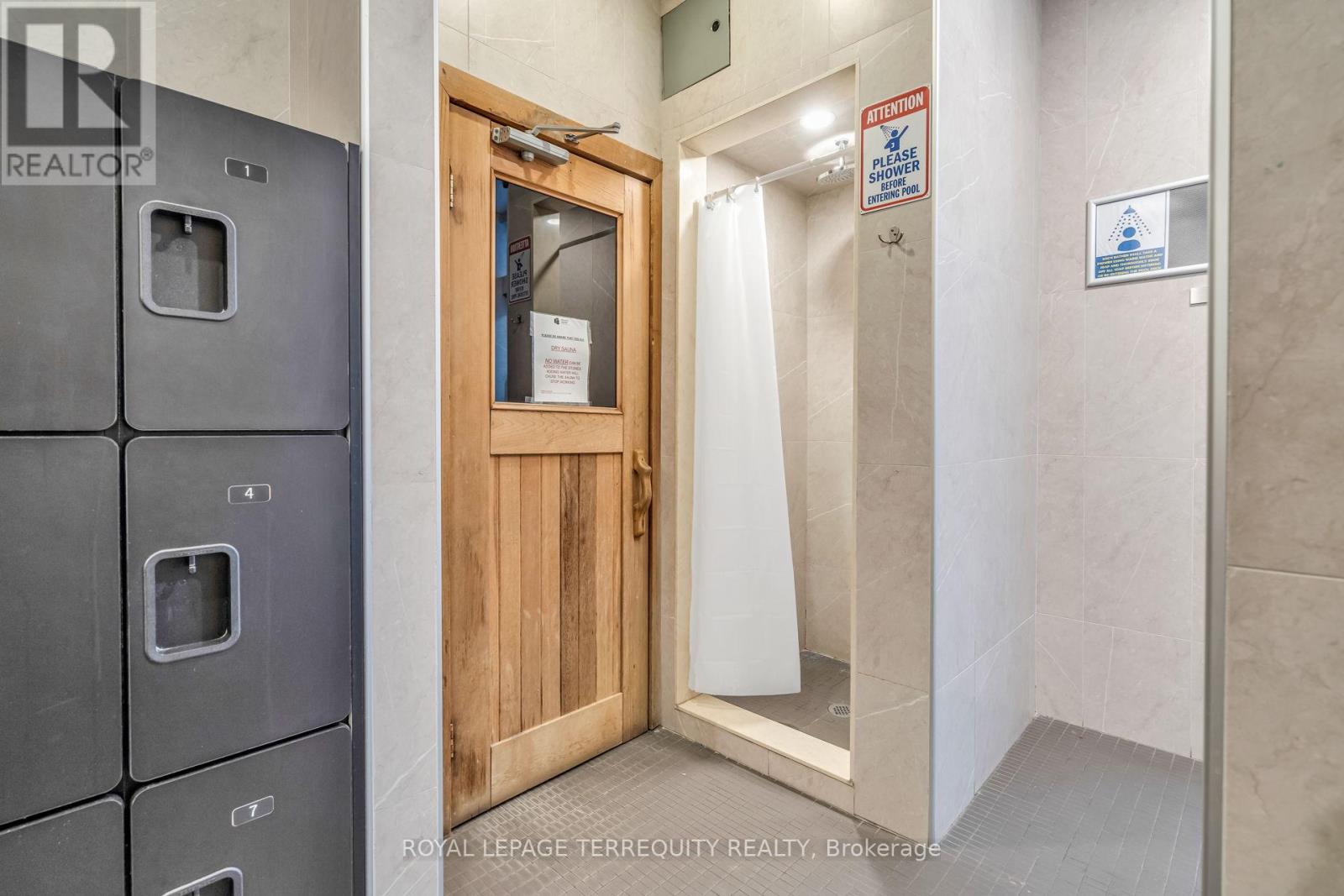 410 - 812 Burnhamthorpe Road, Toronto, Ontario  M9C 4W1 - Photo 32 - W12771472