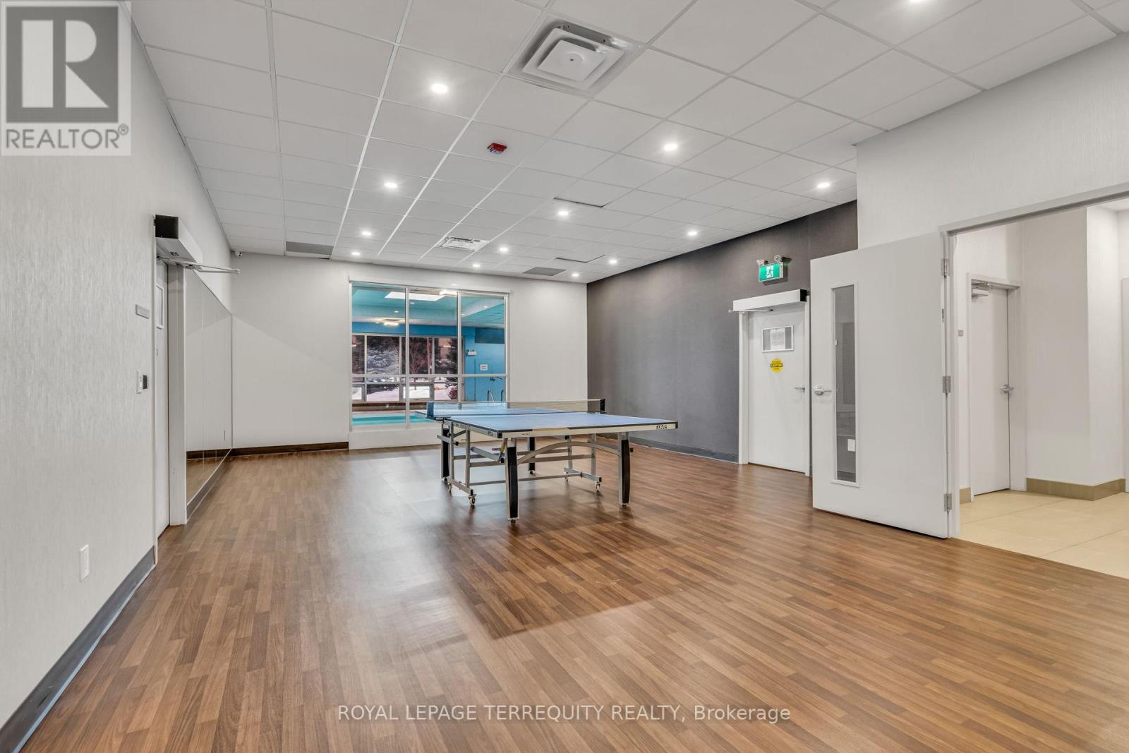 410 - 812 Burnhamthorpe Road, Toronto, Ontario  M9C 4W1 - Photo 34 - W12771472