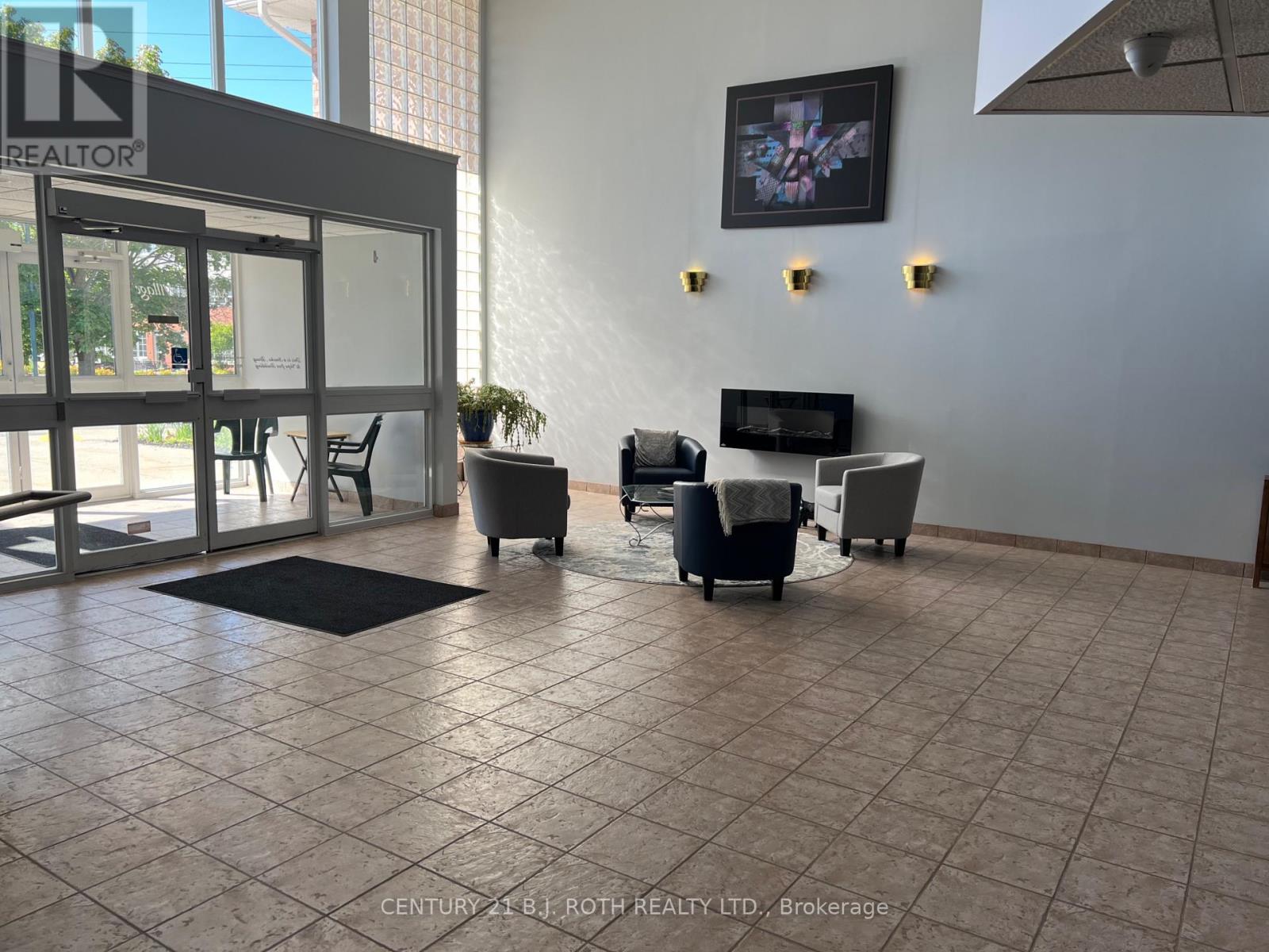 106 - 20 Museum Drive, Orillia, Ontario  L3V 7T9 - Photo 4 - S13221830
