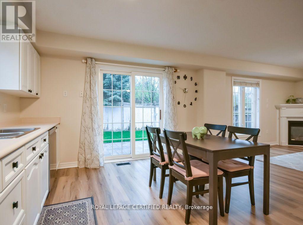 34 Balmoral Place, Barrie, Ontario  L4N 0Y9 - Photo 13 - S13222026