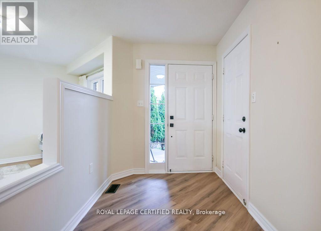 34 Balmoral Place, Barrie, Ontario  L4N 0Y9 - Photo 6 - S13222026