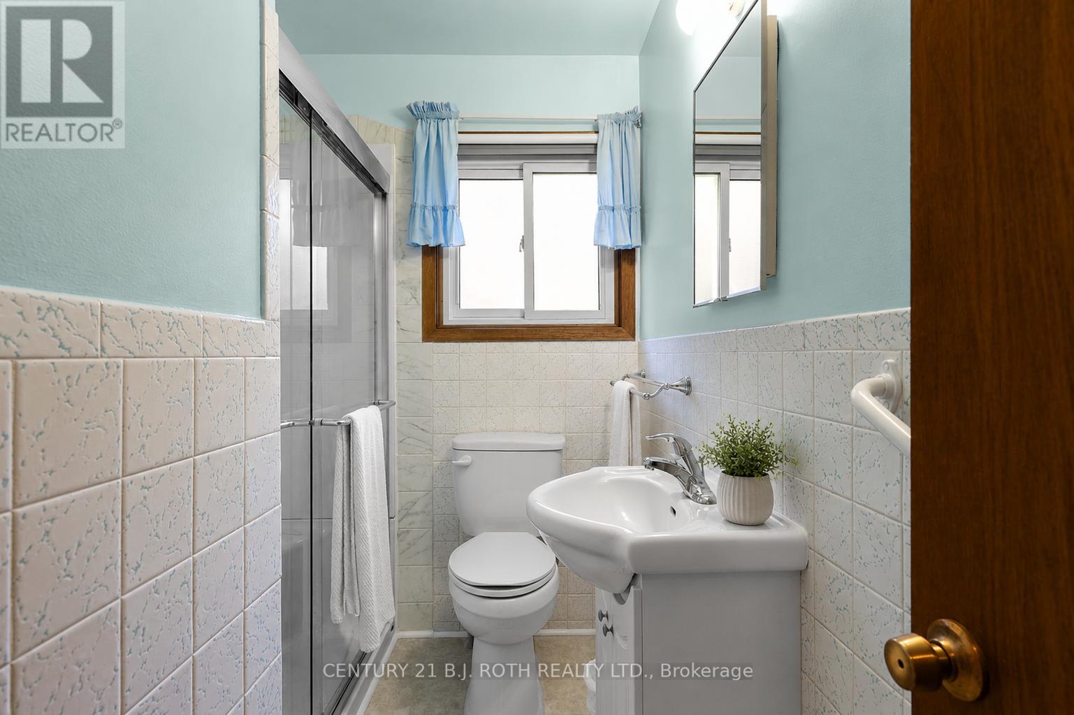 68 Fourth Street, Orillia, Ontario  L3V 4B8 - Photo 12 - S13222120