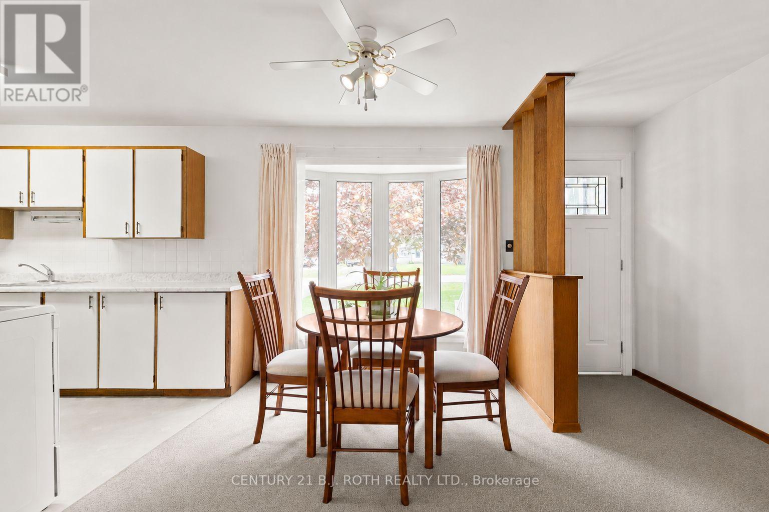 68 Fourth Street, Orillia, Ontario  L3V 4B8 - Photo 4 - S13222120
