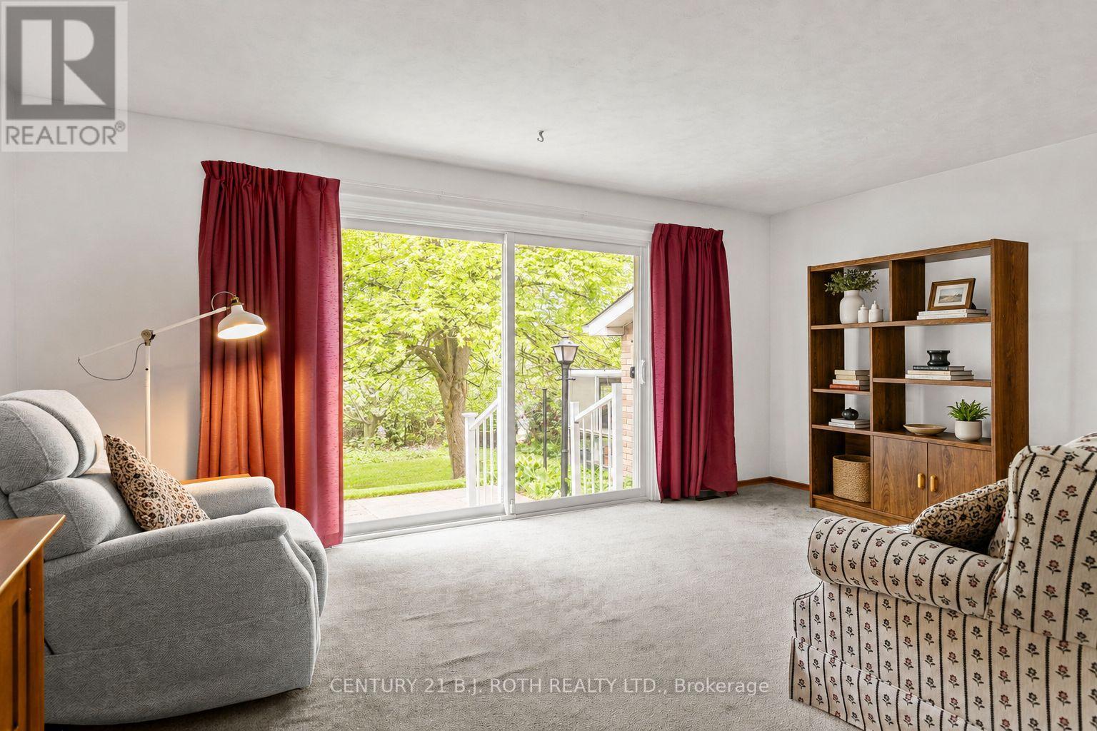 68 Fourth Street, Orillia, Ontario  L3V 4B8 - Photo 7 - S13222120