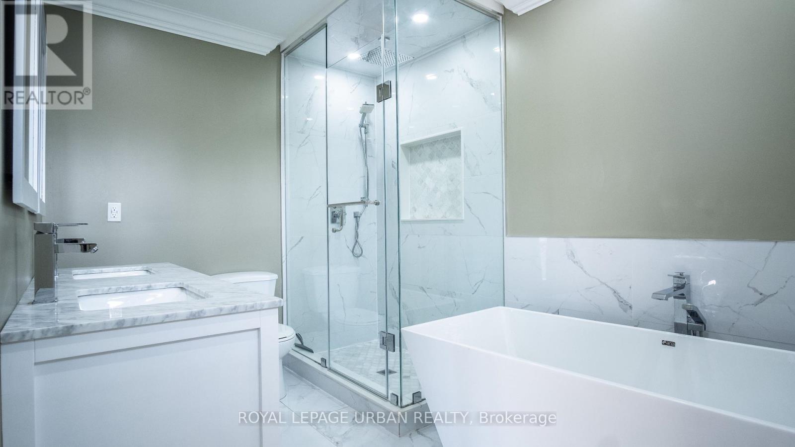 4 Deerfield Crescent, Brampton, Ontario  L6T 1K6 - Photo 23 - W13221844