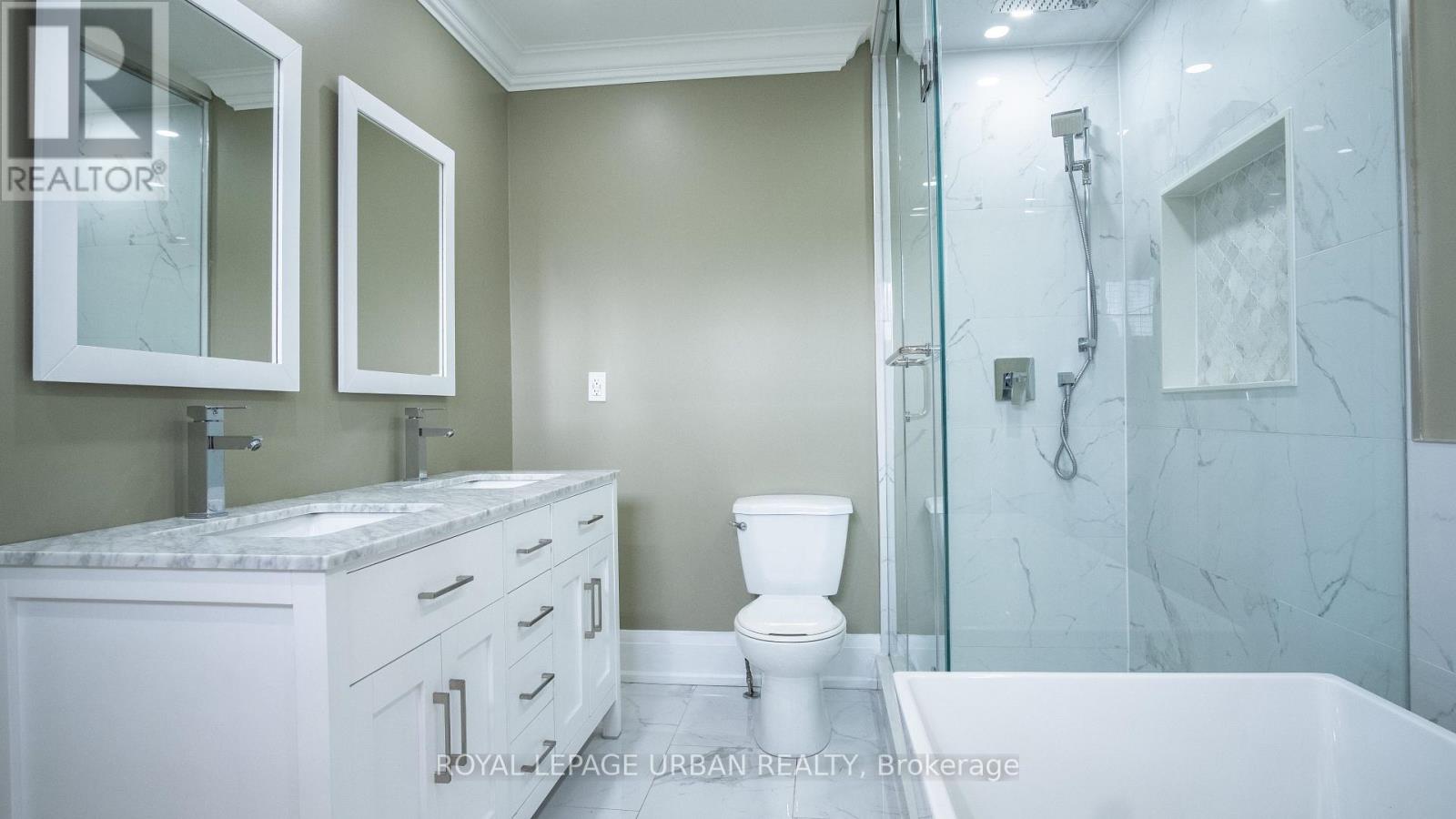 4 Deerfield Crescent, Brampton, Ontario  L6T 1K6 - Photo 24 - W13221844
