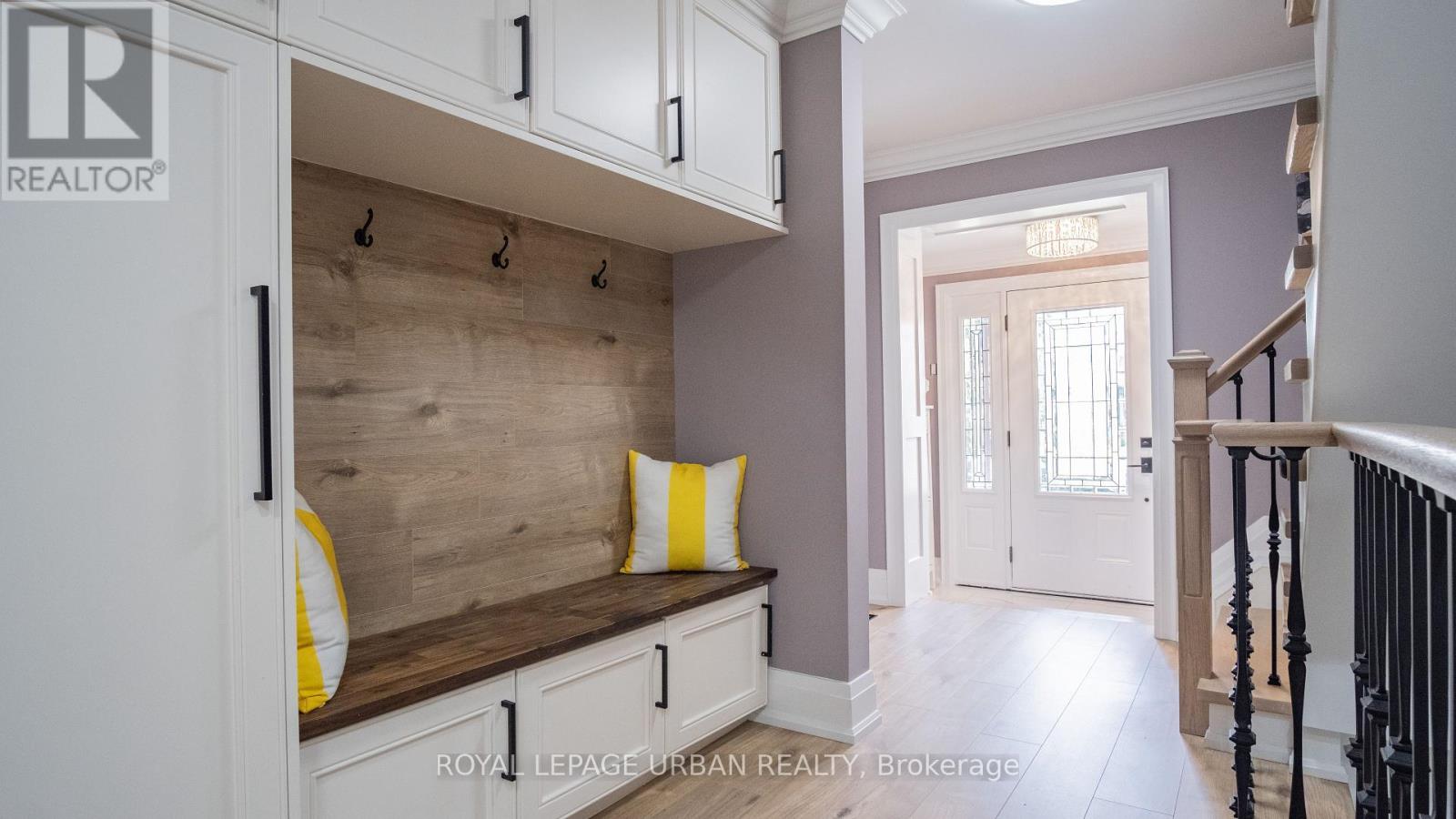 4 Deerfield Crescent, Brampton, Ontario  L6T 1K6 - Photo 3 - W13221844