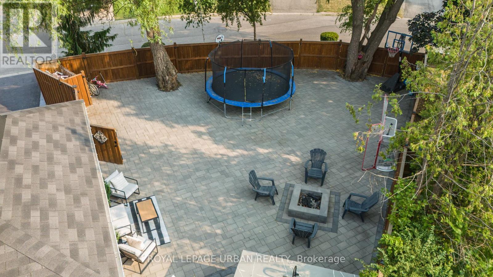 4 Deerfield Crescent, Brampton, Ontario  L6T 1K6 - Photo 41 - W13221844