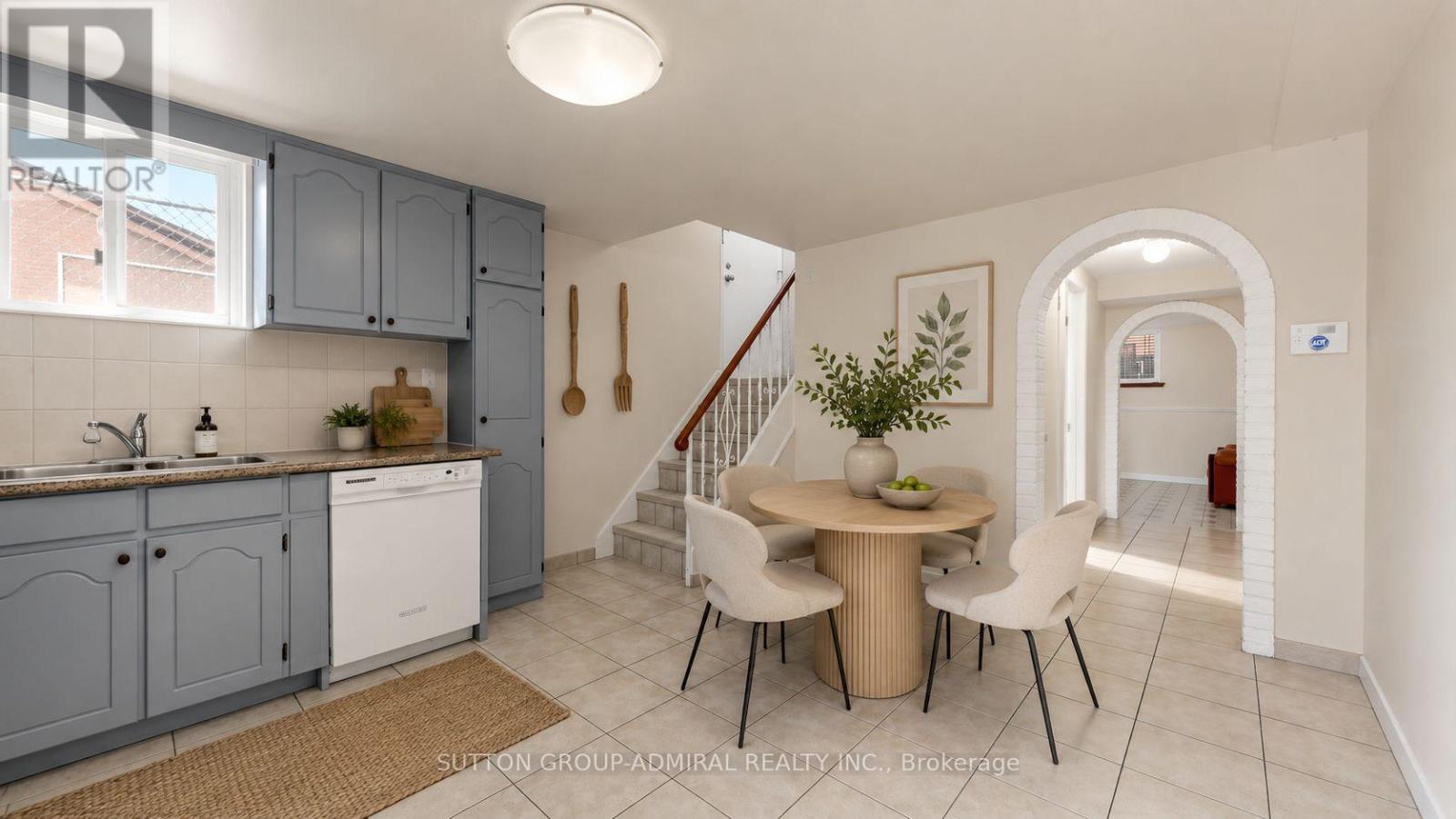 7 Whitbread Crescent, Toronto, Ontario  M3L 2A8 - Photo 30 - W13221968
