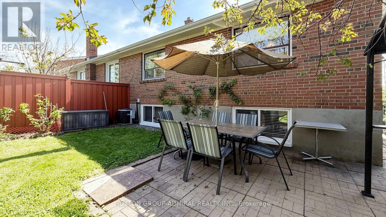 7 Whitbread Crescent, Toronto, Ontario  M3L 2A8 - Photo 41 - W13221968