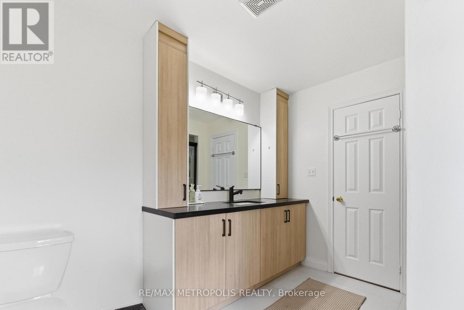 9 Tan Lane, Brampton, Ontario  L6P 0Z9 - Photo 36 - W13221996