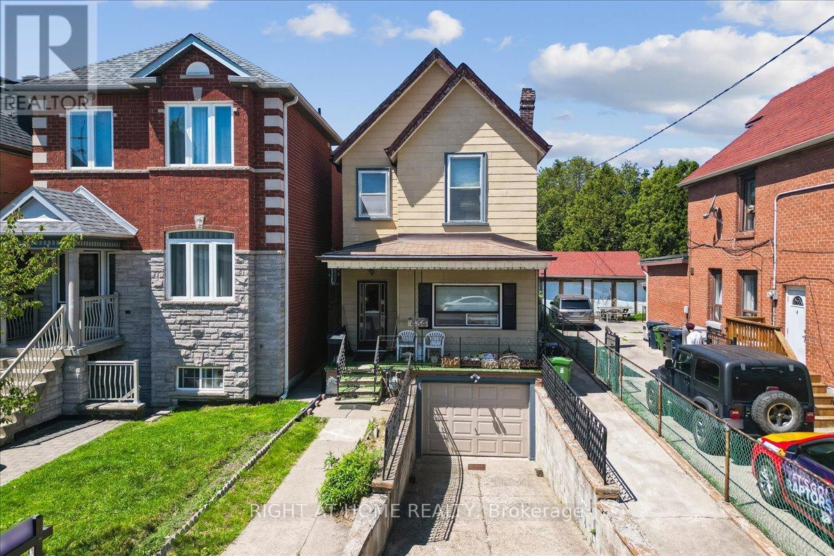 434 MARGUERETTA STREET N, Toronto, Ontario