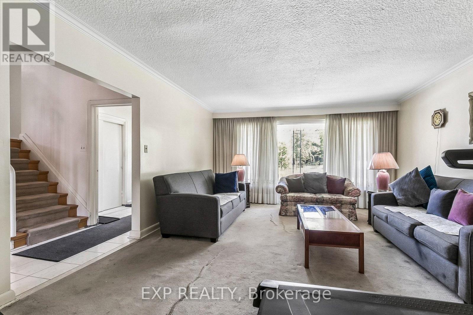 51 Playfair Avenue, Toronto, Ontario  M6B 2P8 - Photo 8 - W13222090
