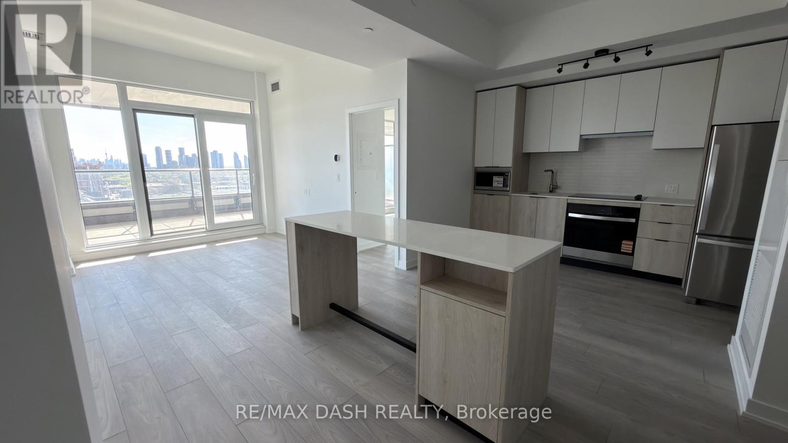 610 - 1007 The Queensway Avenue, Toronto, Ontario  M8Z 0H4 - Photo 10 - W13222136