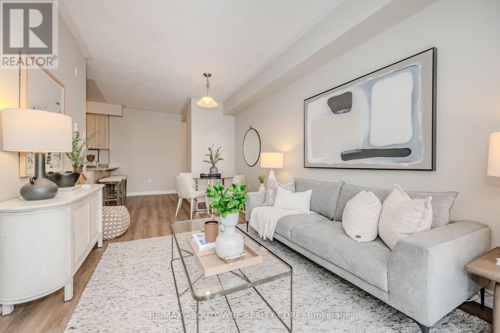312 - 269 Georgian Drive, Oakville, Ontario  L6H 0L1 - Photo 10 - W13222150
