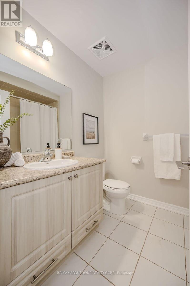 312 - 269 Georgian Drive, Oakville, Ontario  L6H 0L1 - Photo 15 - W13222150