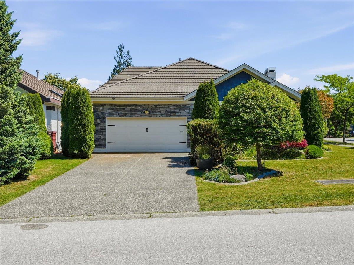 7258 146 Street, Surrey, British Columbia  V3S 8Z7 - Photo 1 - R3130101