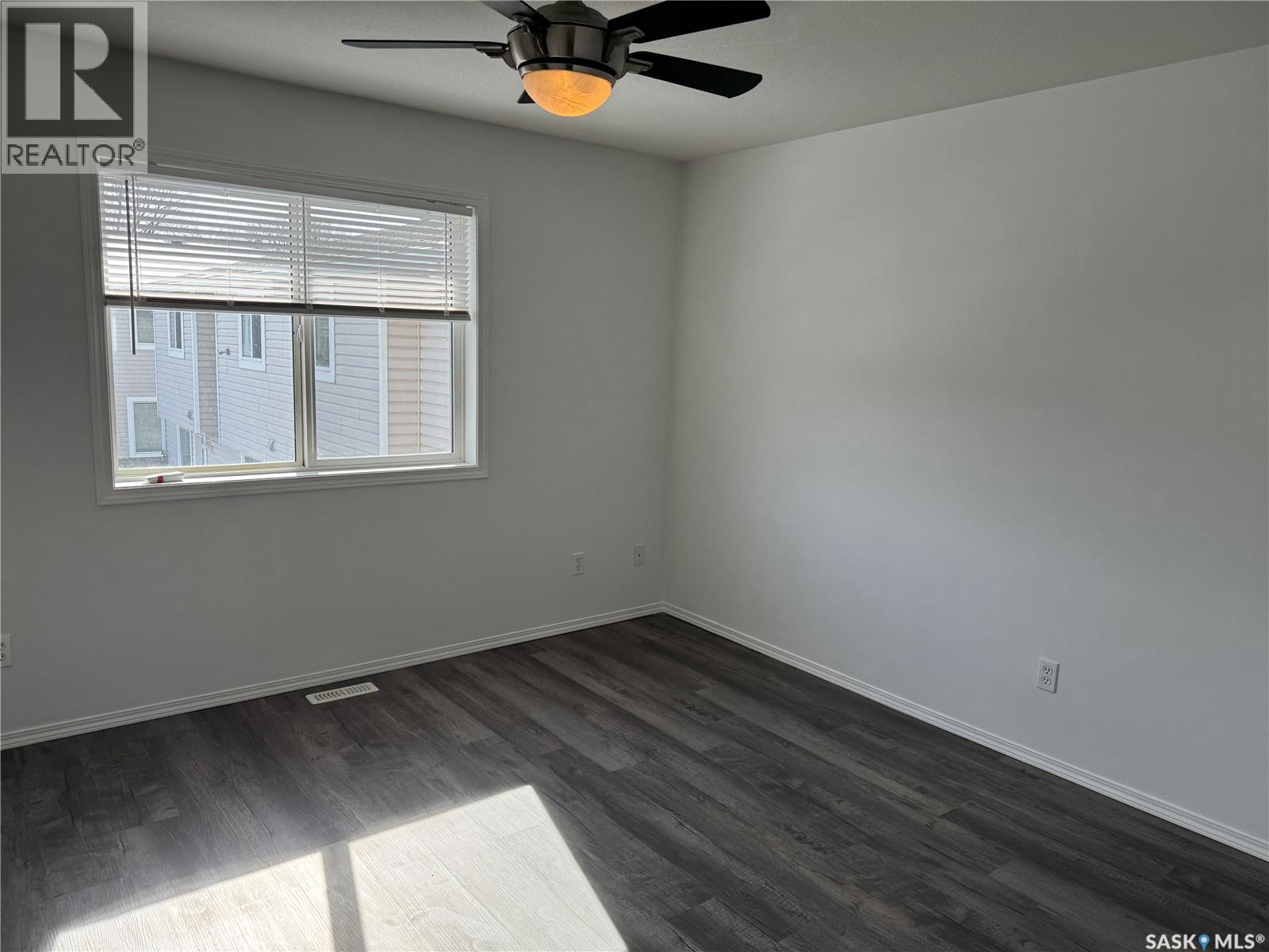 2 802 K Avenue N, Saskatoon, Saskatchewan  S7L 2N1 - Photo 15 - SK037769