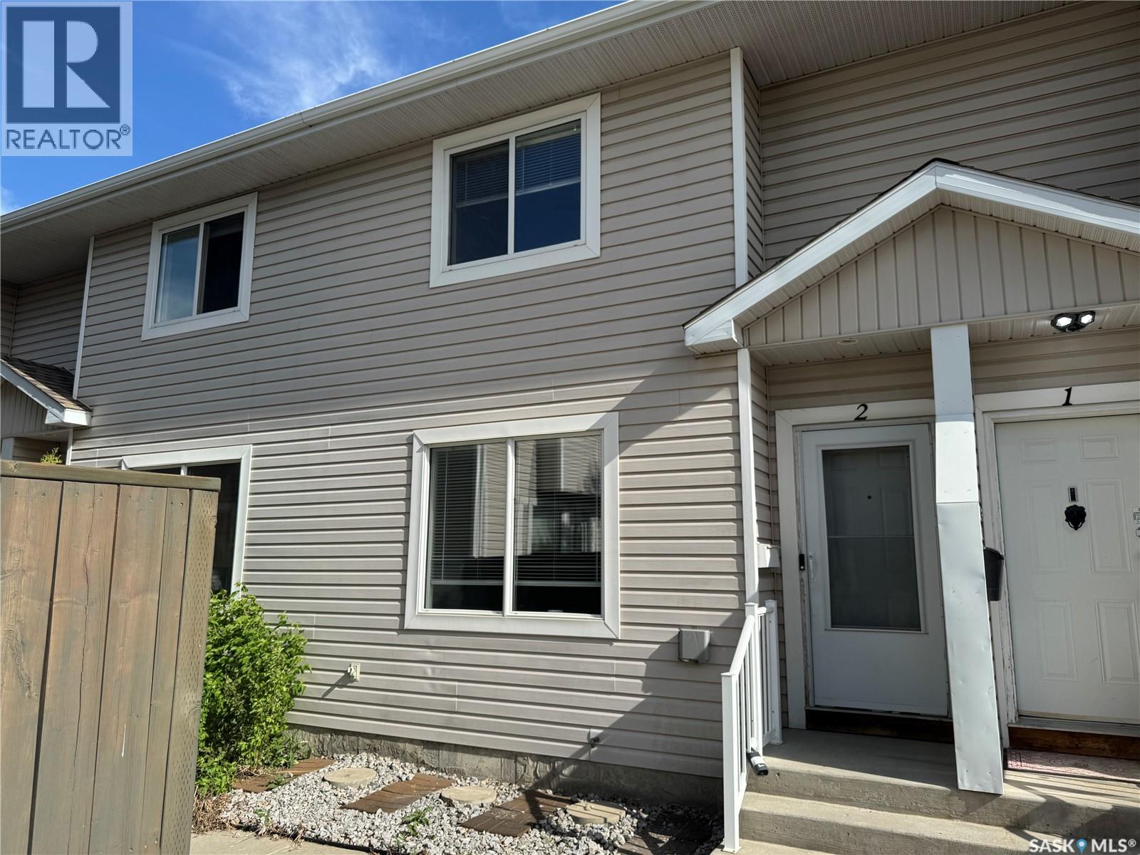 2 802 K Avenue N, Saskatoon, Saskatchewan  S7L 2N1 - Photo 3 - SK037769