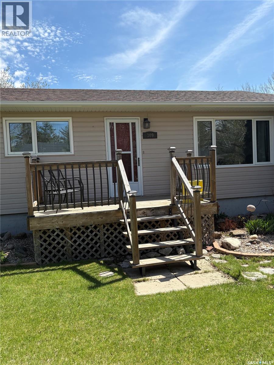 309 Russell Street, Stoughton, Saskatchewan  S0G 4T0 - Photo 18 - SK037623