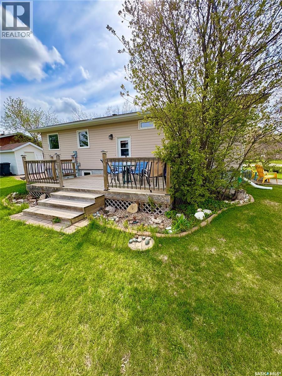 309 Russell Street, Stoughton, Saskatchewan  S0G 4T0 - Photo 24 - SK037623