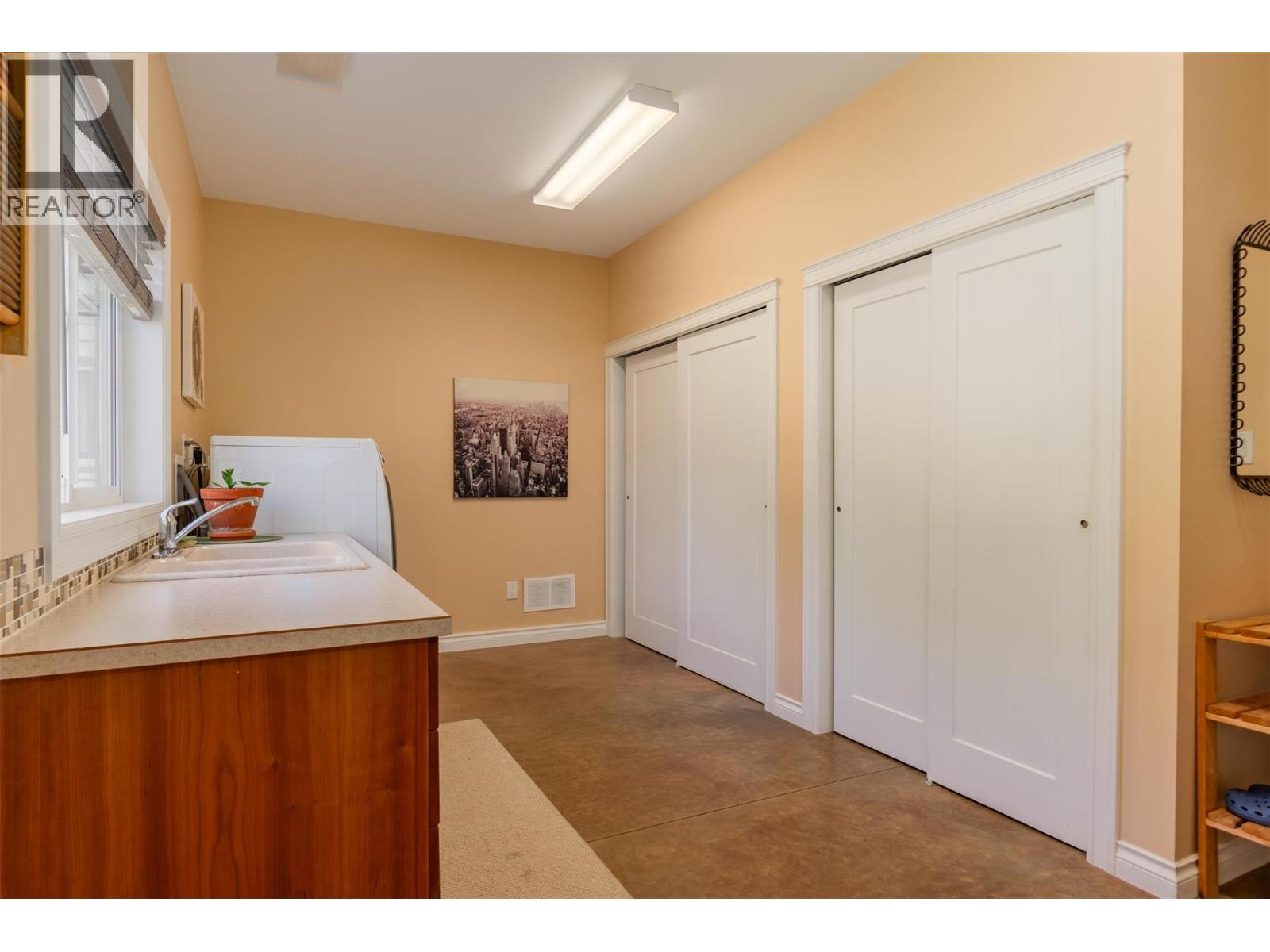 509 6th Street, Kaslo, British Columbia V0G 1M0 - Photo 32 - 10383125