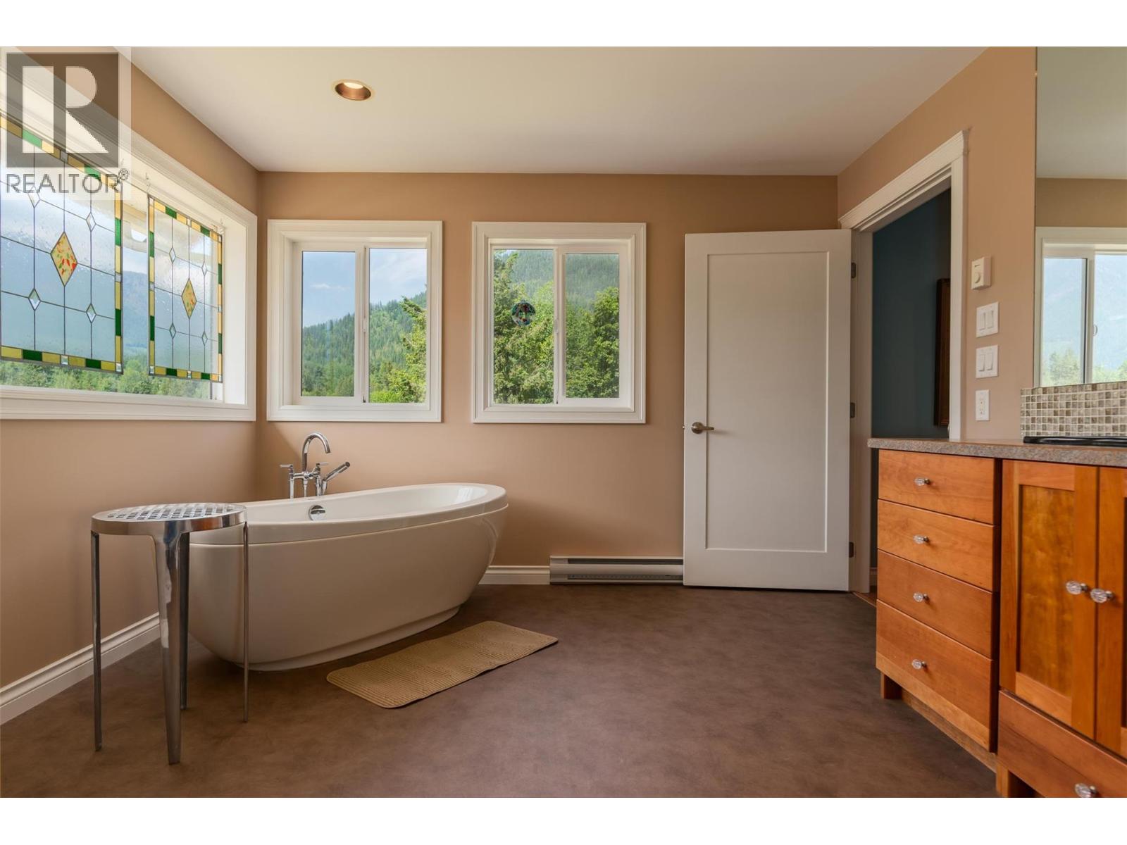 509 6th Street, Kaslo, British Columbia V0G 1M0 - Photo 50 - 10383125