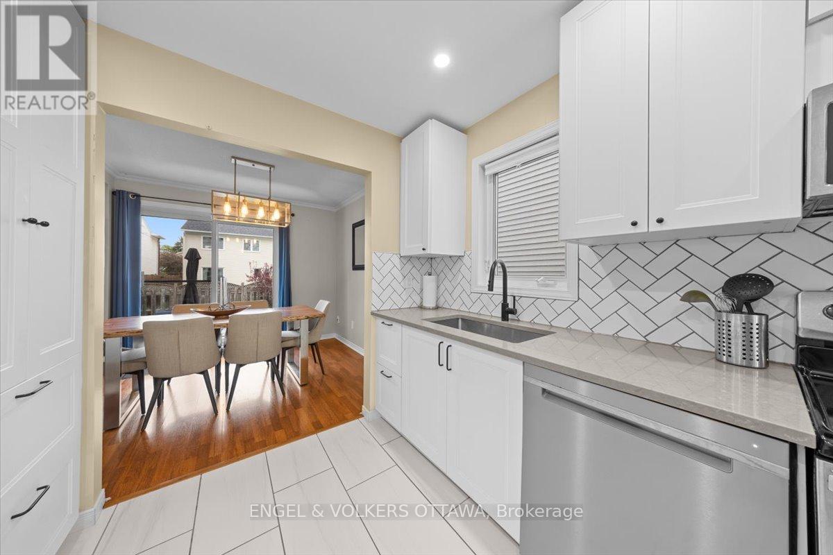 3762 Autumnwood Street, Ottawa, Ontario  K1T 2K8 - Photo 10 - X13222444