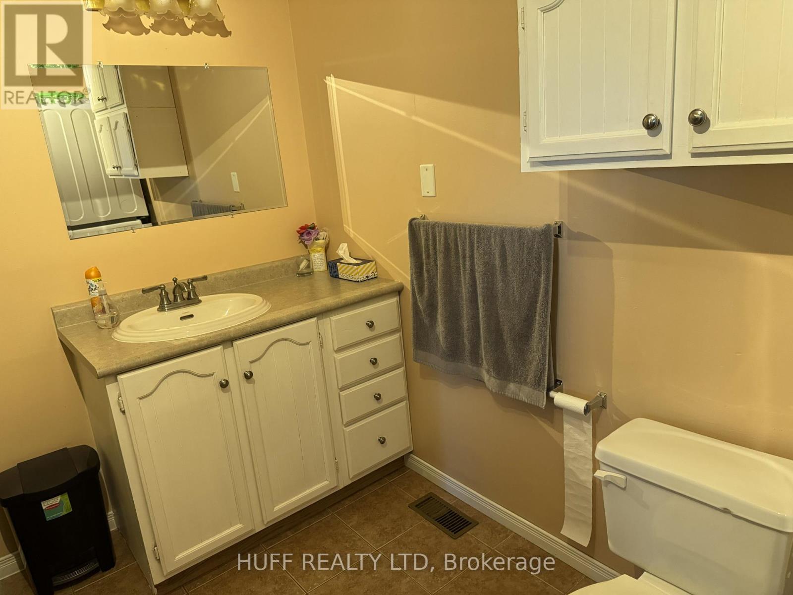327045 Highway 560 Highway, Englehart, Ontario  P0J 1H0 - Photo 19 - T13222268