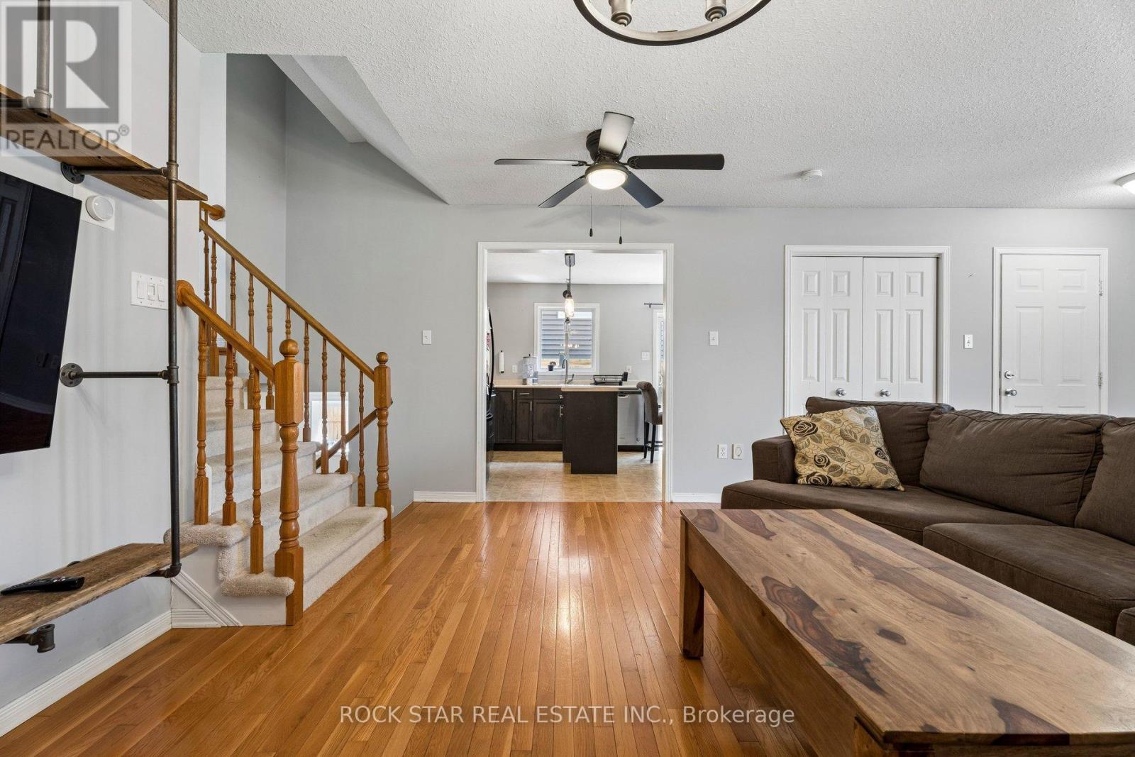 56 Golden Acres Drive, West Lincoln, Ontario  L0R 2A0 - Photo 4 - X13222166