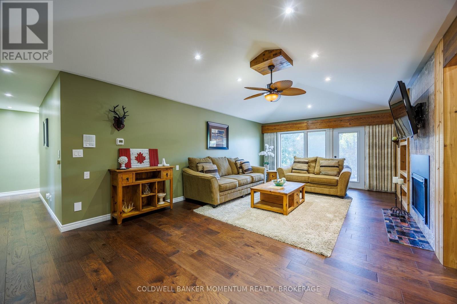 1285 Cockshutt Road, R.r. # 4 Road, Norfolk, Ontario  N3Y 4K3 - Photo 21 - X12966334