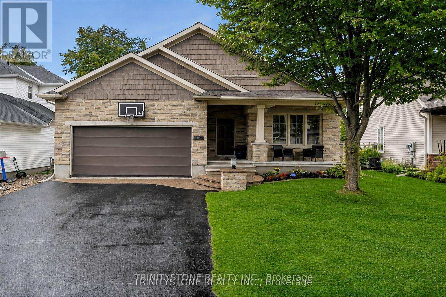 452 LANDSWOOD WAY, Ottawa, Ontario