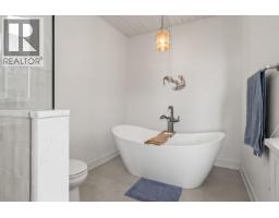 629 Almandine Court, Kelowna, British Columbia  V1W 4Z5 - Photo 31 - 10388247