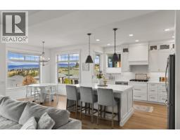 629 Almandine Court, Kelowna, British Columbia  V1W 4Z5 - Photo 6 - 10388247