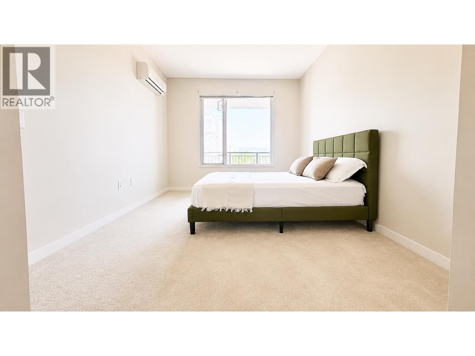 459 9388 Mckim Way, Richmond, British Columbia  V6X 0J7 - Photo 2 - R3130108